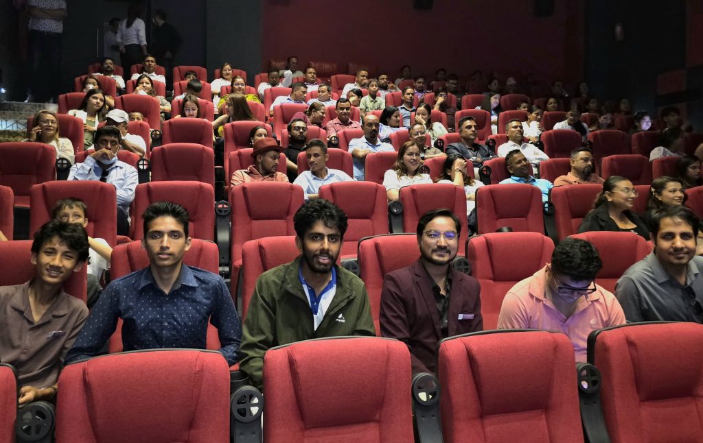इटहरीमा क्यूएफएक्स सिनेमाज १४ महिनापछि नयाँ स्वरुपमा पुनः सञ्चालनमा
