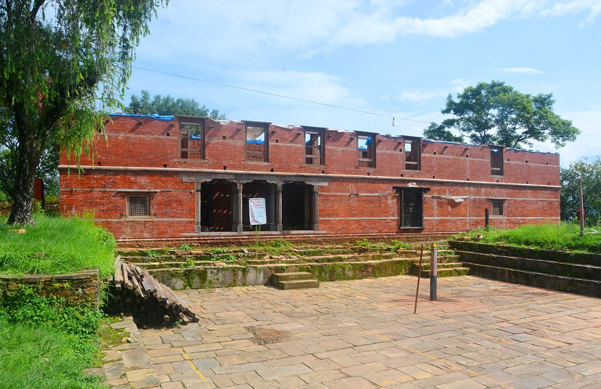 अघि बढ्यो लमजुङ दरबारको पुनर्निर्माण