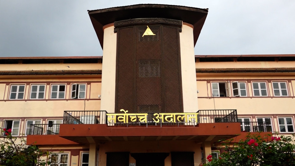 कामु प्रधानन्यायाधीश मल्लको आदेशपछि सर्वोच्च प्रशासनमा खैलाबैला