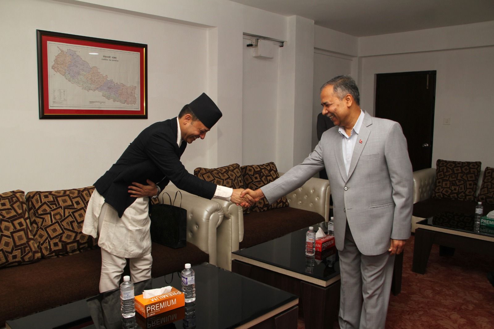 उपराष्ट्रपतिसँग सभामुख अर्यालले गरे शिष्टाचार भेट